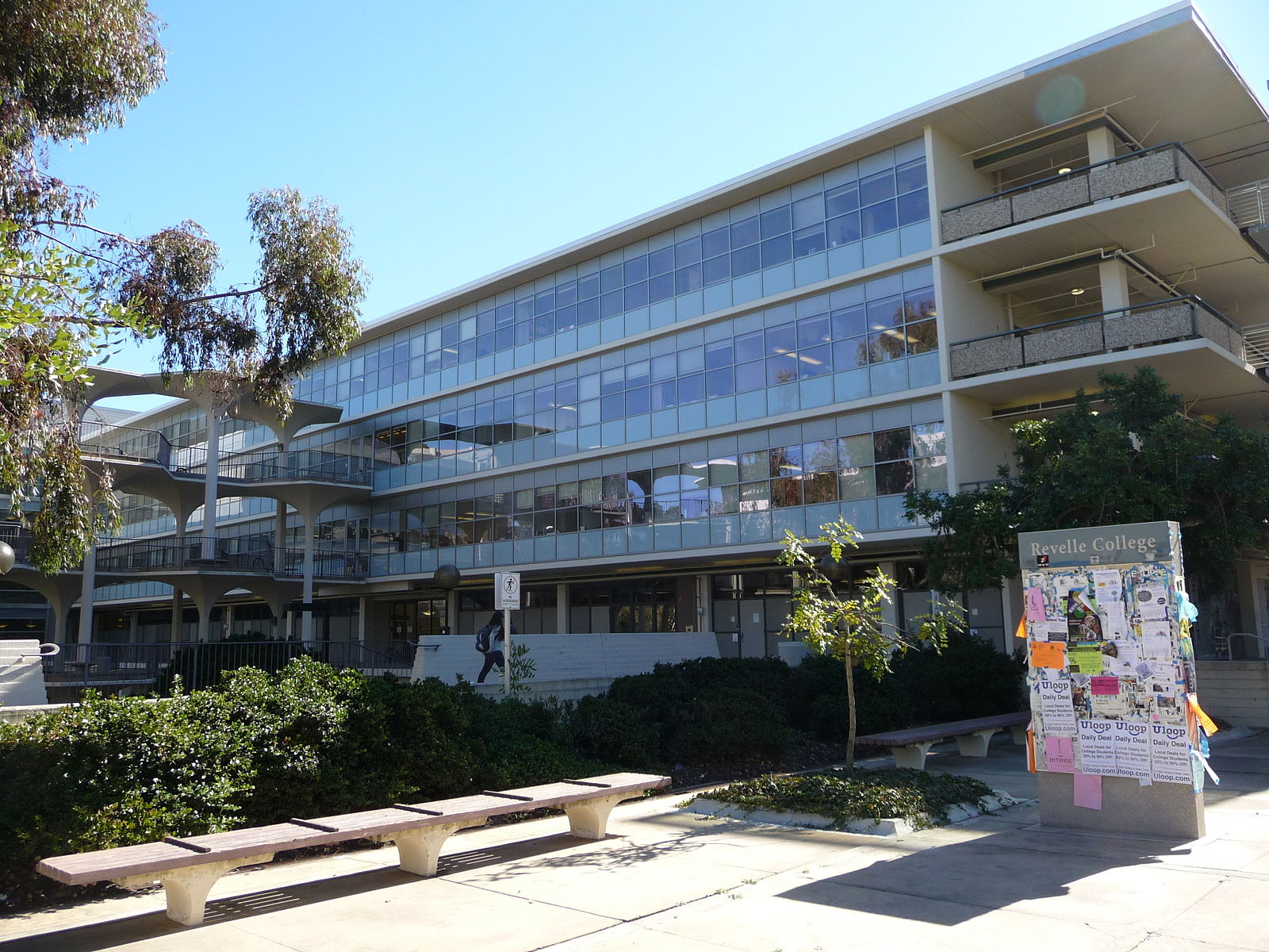 A photo of UCSD's Physics Department -- Mayer Hall Annex